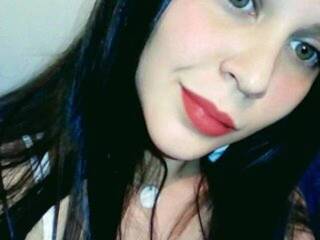 Chat vidéo érotique bustyfiery