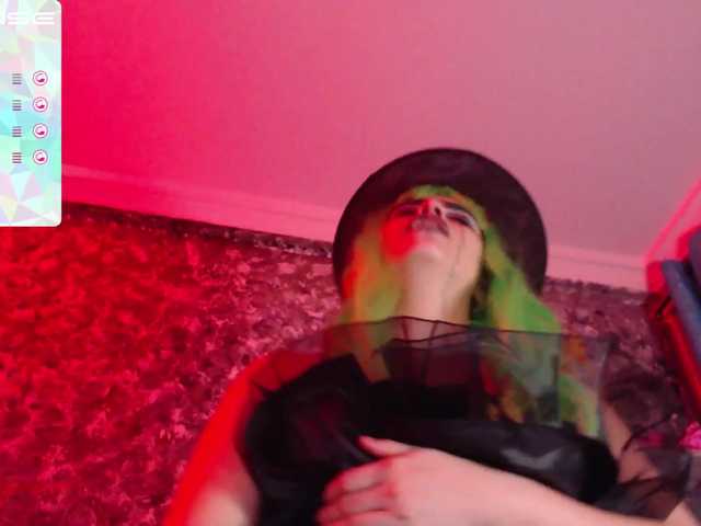 Captures d'écran de diffusion caitlin-gomez