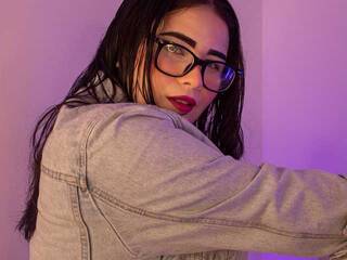 Chat vidéo érotique CamiilaSmiith