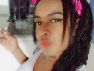 Chat vidéo érotique CamilaHurtado