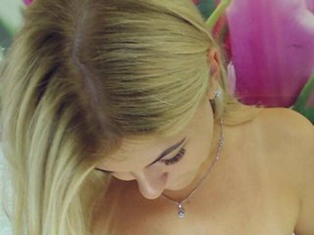 Captures d'écran de diffusion CamomillaG