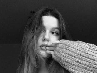 Chat vidéo érotique candy-mur