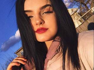 Chat vidéo érotique CarenWillias