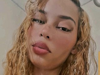 Chat vidéo érotique Carlinha110