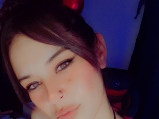 Chat vidéo érotique Carolineevans