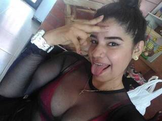 Chat vidéo érotique CataleyaRusel