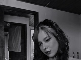 Chat vidéo érotique CataSaenz18