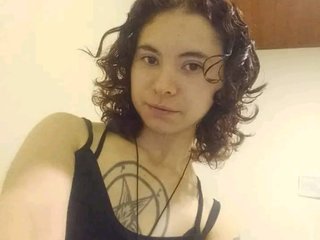 Chat vidéo érotique Celena980
