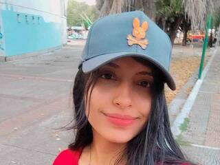 Chat vidéo érotique Celeste-robert