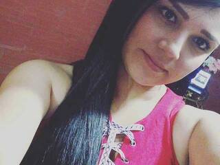 Chat vidéo érotique celestee-cam