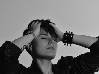 Chat vidéo érotique CharlieeAdams