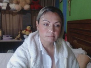 Chat vidéo érotique Charlizetheron1