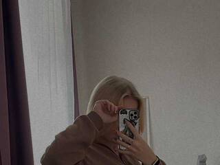 Chat vidéo érotique Charmulik