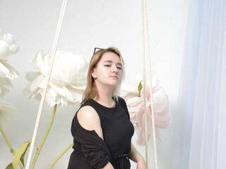 Chat vidéo érotique CherryIce2001