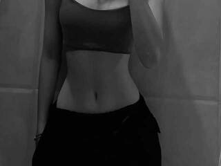 Chat vidéo érotique cheryyyyay