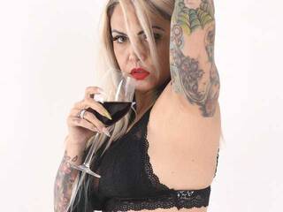 Chat vidéo érotique inkfemme