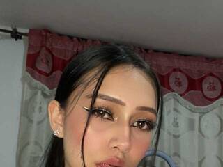 Chat vidéo érotique chloe-martin