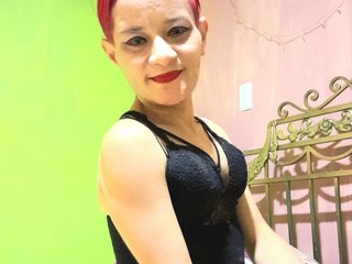 Chat vidéo érotique CLOE-WONDER