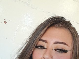 Chat vidéo érotique cora-tay