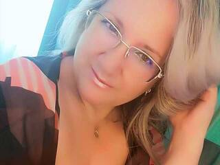 Chat vidéo érotique Corynia