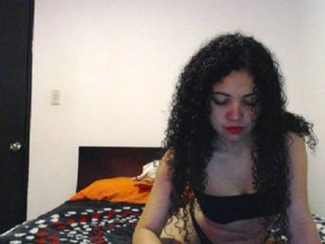 Captures d'écran de diffusion Courageuse