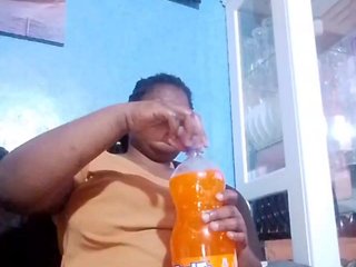 Chat vidéo érotique CreamyClit