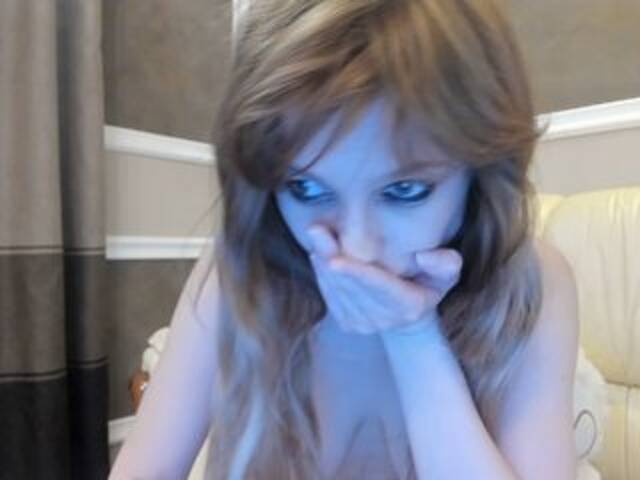 Captures d'écran de diffusion cryptoslutty