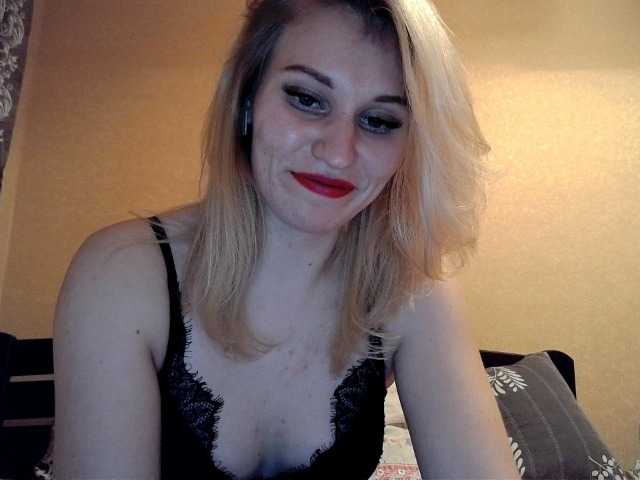 Photos CuddliesBlond Hey guys!:) Goal- #Dance #hot #pvt #c2c #fetish #feet #roleplay Tip to add at friendlist and for requests!