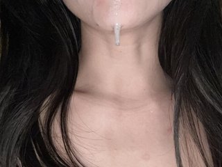 Chat vidéo érotique CUMshotik222