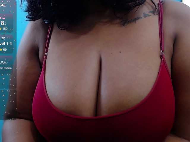Captures d'écran de diffusion curvymommyy