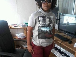 Chat vidéo érotique Curvypear