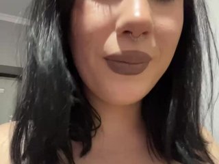 Chat vidéo érotique CurvyWoman-