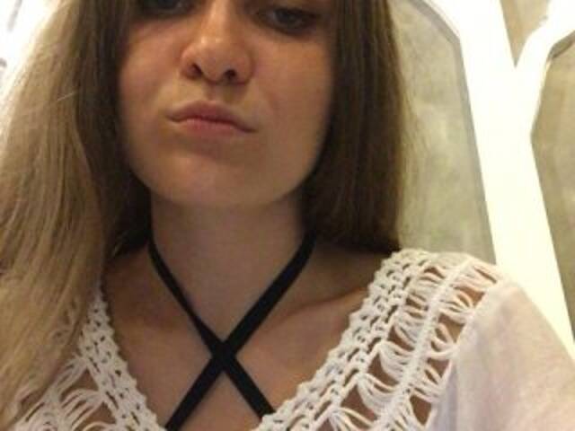 Captures d'écran de diffusion Eliness