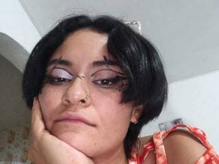 Chat vidéo érotique DaenerysNaughty