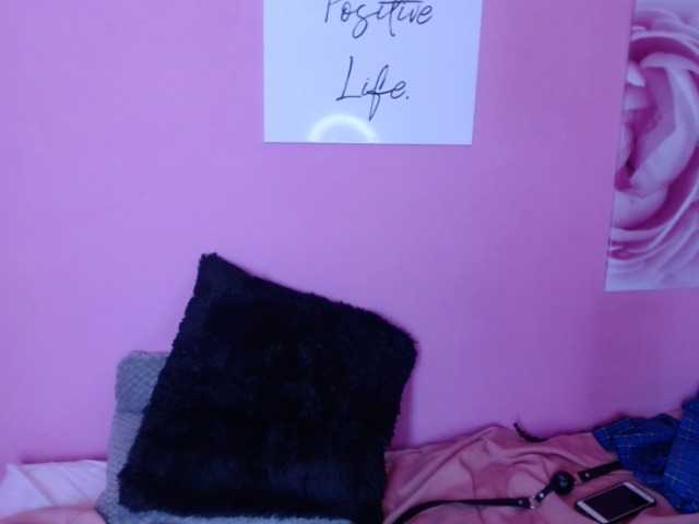 Captures d'écran de diffusion daniela-moon