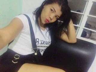 Chat vidéo érotique Daniela-sex1