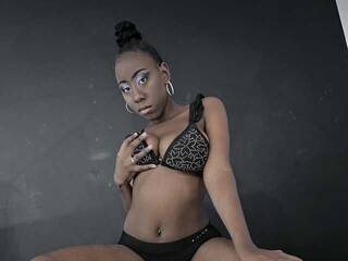 Chat vidéo érotique DanielaKiston