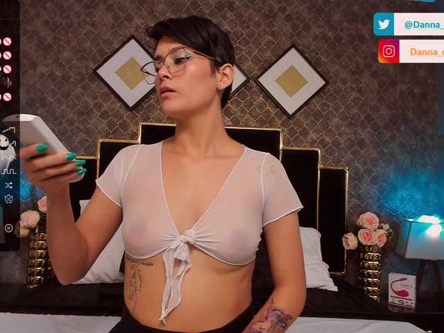 Photos DannaCartier I'm Danna✨ All requests are full in private(discussed in pm) ❤put love!REMEMBER FOLLOW ME IN IGTW: danna_carter_ #dom #smalltits #schoolgirl #shorthair #teasing remain @remain of @total (PAINTBODY SHOW AT @total) TY FOR YOUR @sofar Tks