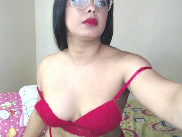Photos dannagaleano1 Welcome to my room! Come with me and spend a fantastic moment together ♥ #latina #young #bigtits #bigass #dance