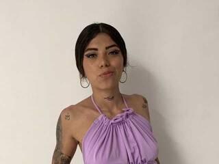 Chat vidéo érotique Dannyevan