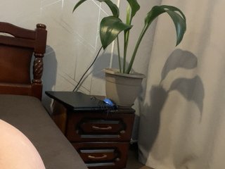 Chat vidéo érotique Danozka