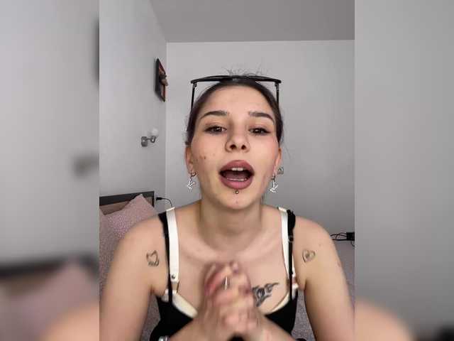 Captures d'écran de diffusion DariKoleva