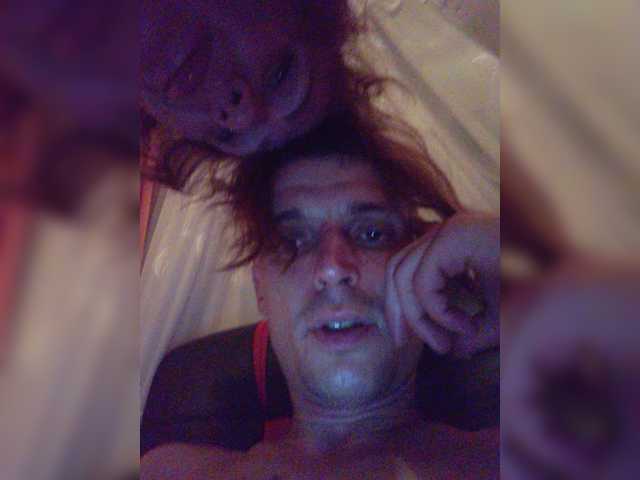 Captures d'écran de diffusion DarkLight2021