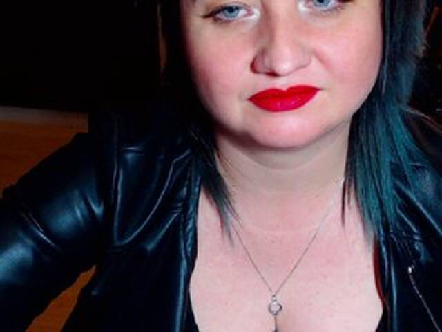 Captures d'écran de diffusion KinkyDomina