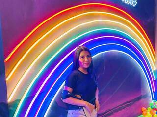 Chat vidéo érotique darlacampbell