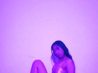 Chat vidéo érotique DayanDreamsJM