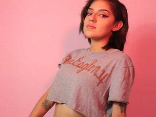 Chat vidéo érotique DebbieBinet