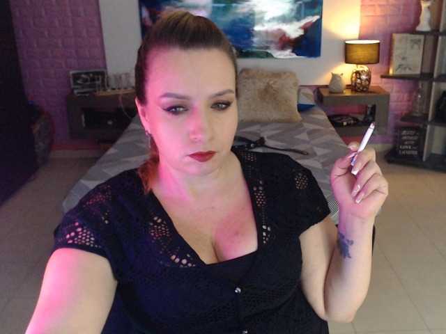Photos deboraqueeen I am your mistress and you must fulfill my wishes, I am going to make you feel that you can never live without me