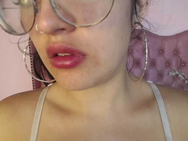 Photos Diamonstar- #deepthroat #blowjob #new #latina #spit