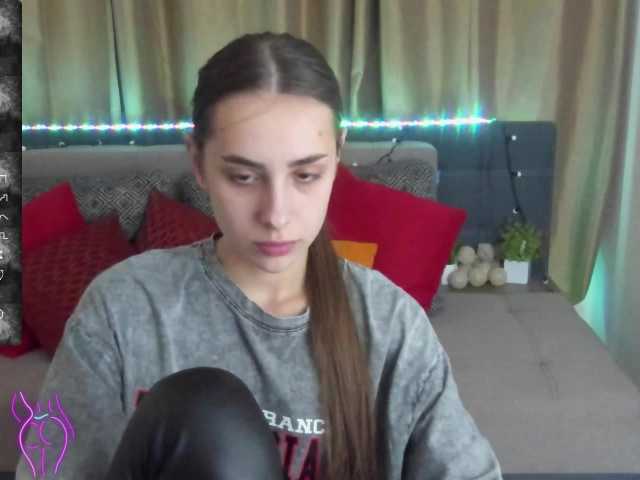 Photos Dianasofy282 hello everyone! my name is Diana! very nice to meet you! let's have fun and chat with you!kiss